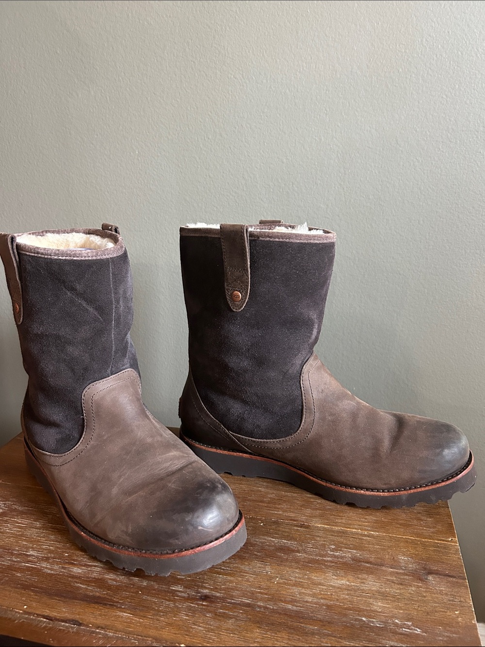 UGG Men's Two-Tone Brown Suede and Leather Shearling Boots - Picture 3 of 8
